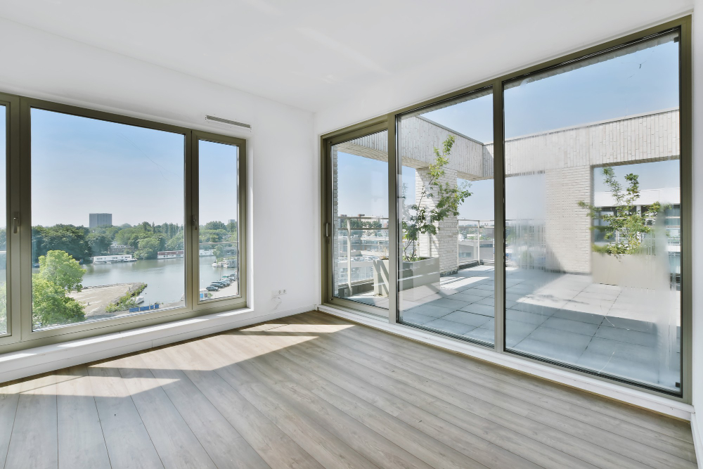 Biloxi Picture Window